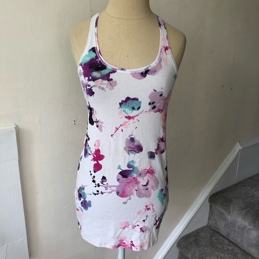 Lululemon Blurred Blossoms Every Yogi Tank - Picture 2 of 9
